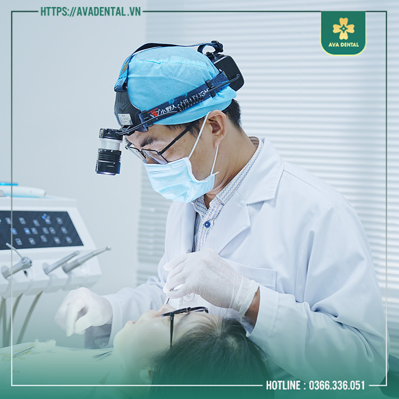 lấy tủy bọc răng sứ giá bao nhiêu