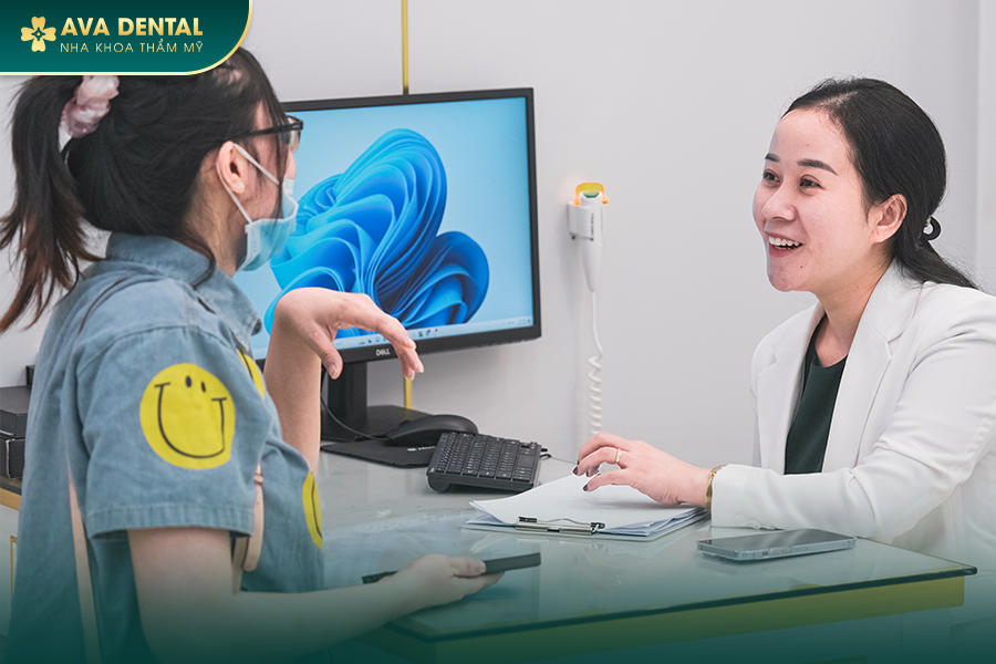 Mắc Cài Sứ Tự Buộc Là Gì? Chi Phí Niềng Răng Mắc Cài Tự Buộc Giá Tốt Tại TP.HCM 19 1